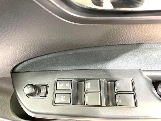 スイフト ＸＧ　ＳＤナビ　禁煙車　スマートキー　オートエアコン　ＣＤ　地デジ（6枚目）