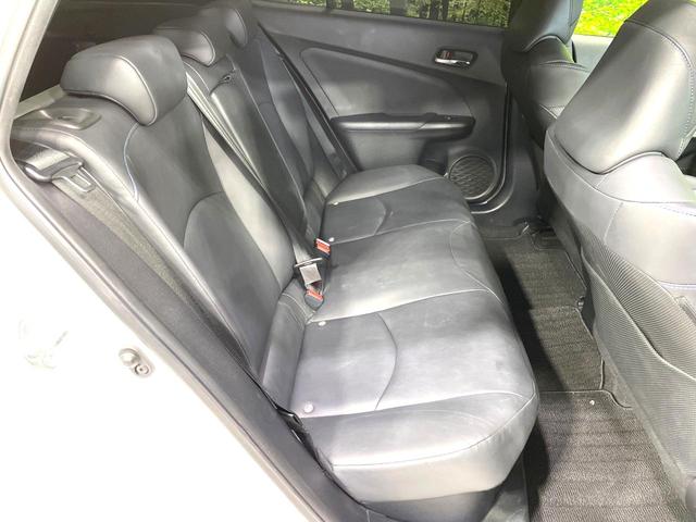 プリウス Ｓツーリングセレクション　フルエアロ　純正ＳＤナビ　バックカメラ　衝突被害軽減システム　レーダークルーズ　禁煙車　レザー調シート　コーナーセンサー　ＬＥＤヘッド　ビルトインＥＴＣ　オートハイビーム　車線逸脱警報　オートライト（9枚目）