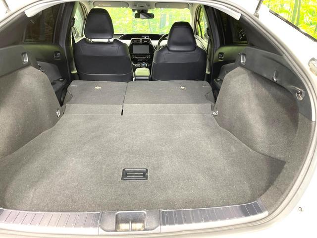 プリウス Ｓツーリングセレクション　フルエアロ　純正ＳＤナビ　バックカメラ　衝突被害軽減システム　レーダークルーズ　禁煙車　レザー調シート　コーナーセンサー　ＬＥＤヘッド　ビルトインＥＴＣ　オートハイビーム　車線逸脱警報　オートライト（10枚目）