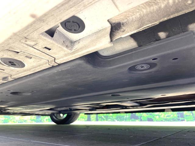 プリウス Ｓツーリングセレクション　フルエアロ　純正ＳＤナビ　バックカメラ　衝突被害軽減システム　レーダークルーズ　禁煙車　レザー調シート　コーナーセンサー　ＬＥＤヘッド　ビルトインＥＴＣ　オートハイビーム　車線逸脱警報　オートライト（22枚目）