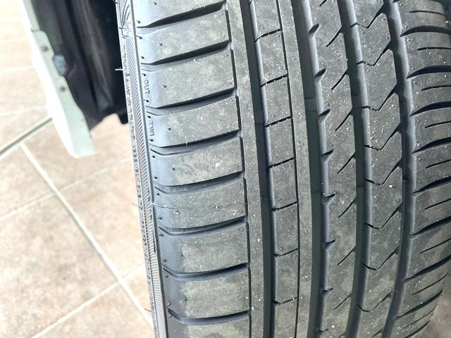 プリウス Ｓツーリングセレクション　フルエアロ　純正ＳＤナビ　バックカメラ　衝突被害軽減システム　レーダークルーズ　禁煙車　レザー調シート　コーナーセンサー　ＬＥＤヘッド　ビルトインＥＴＣ　オートハイビーム　車線逸脱警報　オートライト（24枚目）