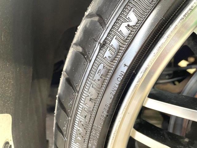 プリウス Ｓツーリングセレクション　フルエアロ　純正ＳＤナビ　バックカメラ　衝突被害軽減システム　レーダークルーズ　禁煙車　レザー調シート　コーナーセンサー　ＬＥＤヘッド　ビルトインＥＴＣ　オートハイビーム　車線逸脱警報　オートライト（26枚目）