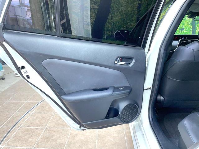 プリウス Ｓツーリングセレクション　フルエアロ　純正ＳＤナビ　バックカメラ　衝突被害軽減システム　レーダークルーズ　禁煙車　レザー調シート　コーナーセンサー　ＬＥＤヘッド　ビルトインＥＴＣ　オートハイビーム　車線逸脱警報　オートライト（48枚目）