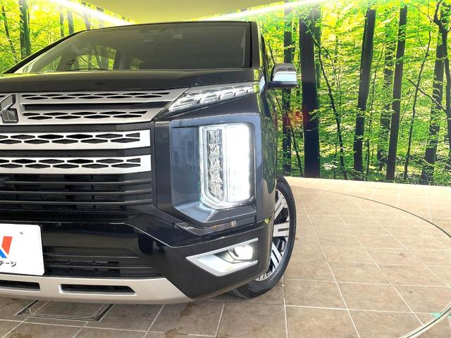 【ＬＥＤヘッドライト】悪天候や夜間走行時も良好な視界を確保し安心して運転できる高輝度ＬＥＤヘッドライトを装備！点灯速度が早く、消費電力も抑えられています。