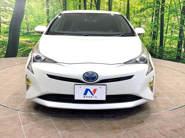 プリウス Sツーリングセレクション 純正SDナビ バックカメラ トヨタセーフティセンス レーダークルーズ 禁煙車 レザーシート コーナーセンサー スマートキー LEDヘッド ビルトインETC オートハイビーム 車線逸脱警報 オートライト(14枚目)