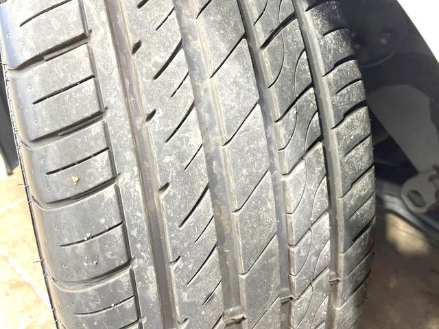 プリウス Sツーリングセレクション 純正SDナビ バックカメラ トヨタセーフティセンス レーダークルーズ 禁煙車 レザーシート コーナーセンサー スマートキー LEDヘッド ビルトインETC オートハイビーム 車線逸脱警報 オートライト(25枚目)