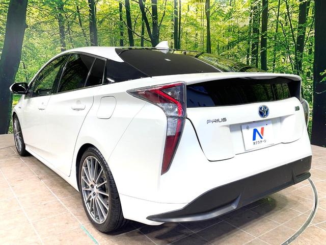 プリウス Sツーリングセレクション 純正SDナビ バックカメラ トヨタセーフティセンス レーダークルーズ 禁煙車 レザーシート コーナーセンサー スマートキー LEDヘッド ビルトインETC オートハイビーム 車線逸脱警報 オートライト(31枚目)
