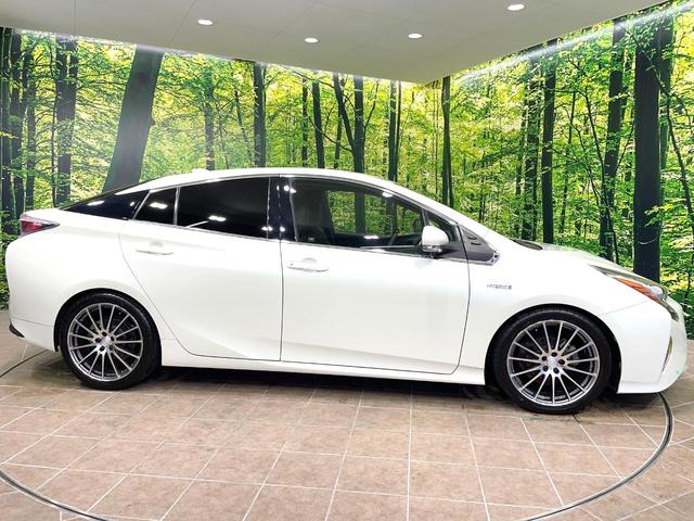 プリウス Sツーリングセレクション 純正SDナビ バックカメラ トヨタセーフティセンス レーダークルーズ 禁煙車 レザーシート コーナーセンサー スマートキー LEDヘッド ビルトインETC オートハイビーム 車線逸脱警報 オートライト(32枚目)