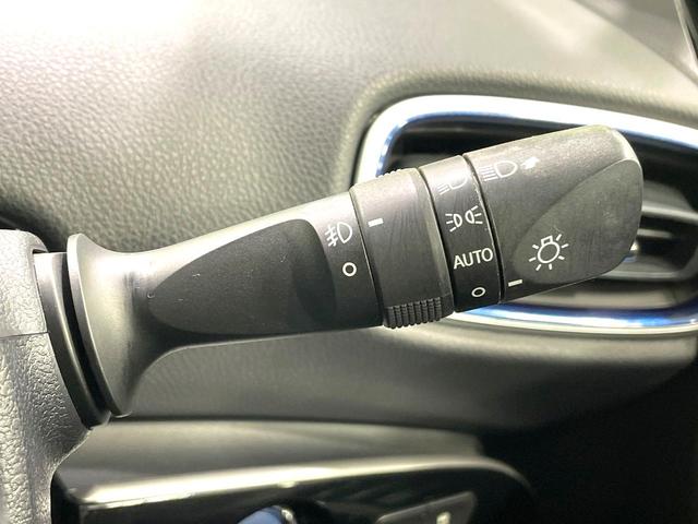 プリウス Sツーリングセレクション 純正SDナビ バックカメラ トヨタセーフティセンス レーダークルーズ 禁煙車 レザーシート コーナーセンサー スマートキー LEDヘッド ビルトインETC オートハイビーム 車線逸脱警報 オートライト(38枚目)