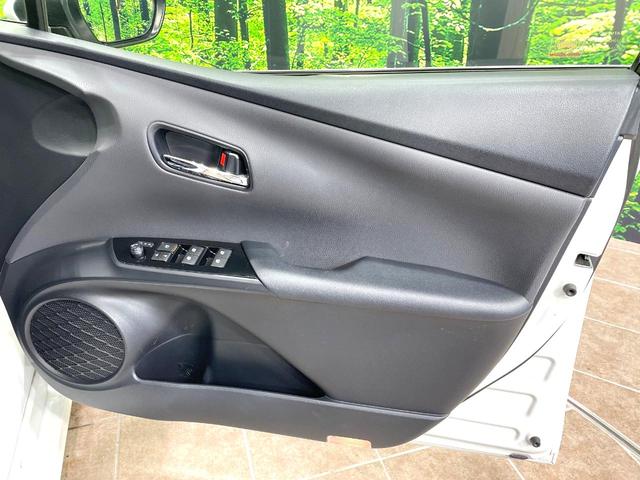 プリウス Sツーリングセレクション 純正SDナビ バックカメラ トヨタセーフティセンス レーダークルーズ 禁煙車 レザーシート コーナーセンサー スマートキー LEDヘッド ビルトインETC オートハイビーム 車線逸脱警報 オートライト(54枚目)