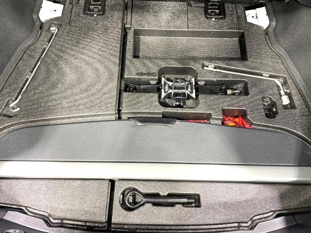 プリウス Sツーリングセレクション 純正SDナビ バックカメラ トヨタセーフティセンス レーダークルーズ 禁煙車 レザーシート コーナーセンサー スマートキー LEDヘッド ビルトインETC オートハイビーム 車線逸脱警報 オートライト(59枚目)