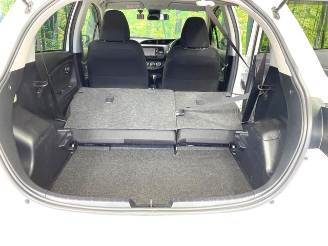 ヴィッツ Ｆ　セーフティーエディションＩＩＩ　純正ナビ　バックカメラ　トヨタセーフティセンス　禁煙車　スマートキー　ＬＥＤヘッド　ビルトインＥＴＣ　オートハイビーム　車線逸脱警報　オートライト　Ｂｌｕｅｔｏｏｔｈ　ＣＤ　地デジ（10枚目）