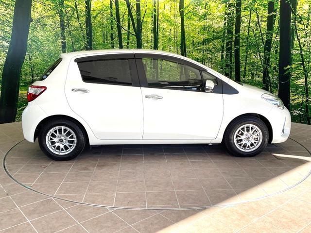 ヴィッツ Ｆ　セーフティーエディションＩＩＩ　純正ナビ　バックカメラ　トヨタセーフティセンス　禁煙車　スマートキー　ＬＥＤヘッド　ビルトインＥＴＣ　オートハイビーム　車線逸脱警報　オートライト　Ｂｌｕｅｔｏｏｔｈ　ＣＤ　地デジ（32枚目）