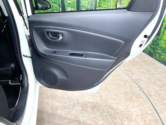 ヴィッツ Ｆ　セーフティーエディションＩＩＩ　純正ナビ　バックカメラ　トヨタセーフティセンス　禁煙車　スマートキー　ＬＥＤヘッド　ビルトインＥＴＣ　オートハイビーム　車線逸脱警報　オートライト　Ｂｌｕｅｔｏｏｔｈ　ＣＤ　地デジ（48枚目）