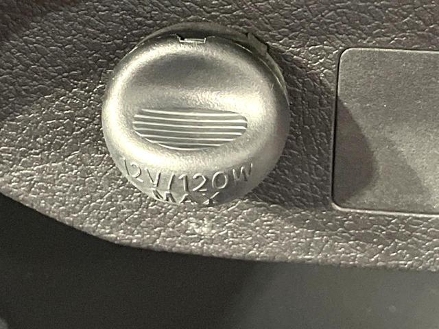 ヴィッツ Ｆ　セーフティーエディションＩＩＩ　純正ナビ　バックカメラ　トヨタセーフティセンス　禁煙車　スマートキー　ＬＥＤヘッド　ビルトインＥＴＣ　オートハイビーム　車線逸脱警報　オートライト　Ｂｌｕｅｔｏｏｔｈ　ＣＤ　地デジ（55枚目）