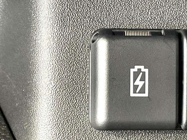 スペーシアギア ハイブリッドXZ 届出済未使用車 両側電動ドア 衝突被害軽減システム レーダークルーズ コーナーセンサー スマートキー LEDヘッド 純正14インチアルミ オートハイビーム 車線逸脱警報 オートライト オートエアコン(56枚目)