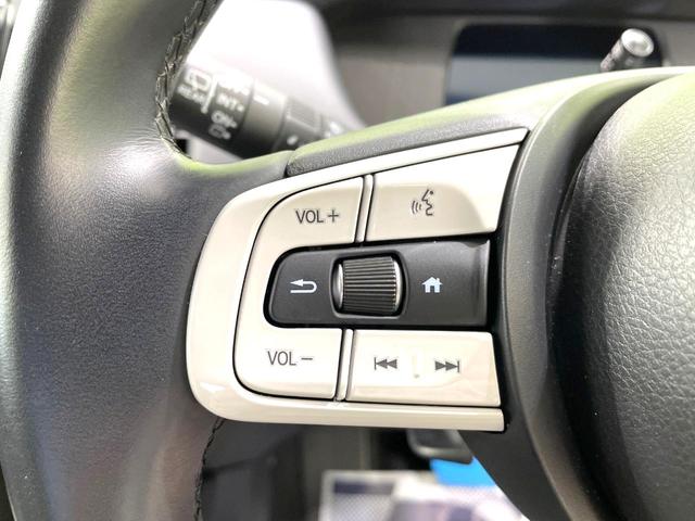 フィット ｅ：ＨＥＶホーム　ＳＤナビ　バックカメラ　衝突被害軽減システム　禁煙車　ハーフレザーシート　コーナーセンサー　スマートキー　ＬＥＤヘッド　ＥＴＣ　オートハイビーム　車線逸脱警報　オートライト　オートエアコン（38枚目）