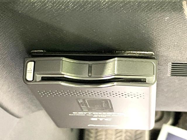 ステップワゴンスパーダ Ｚ　クールスピリット　両側電動ドア　ＳＤナビ　バックカメラ　禁煙車　ハーフレザーシート　スマートキー　ＨＩＤヘッド　ＥＴＣ　クルコン　純正１７インチアルミ　オートライト　オートエアコン　Ｂｌｕｅｔｏｏｔｈ　ＣＤ（6枚目）