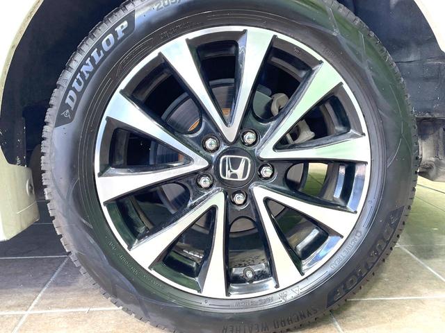 ステップワゴンスパーダ Ｚ　クールスピリット　両側電動ドア　ＳＤナビ　バックカメラ　禁煙車　ハーフレザーシート　スマートキー　ＨＩＤヘッド　ＥＴＣ　クルコン　純正１７インチアルミ　オートライト　オートエアコン　Ｂｌｕｅｔｏｏｔｈ　ＣＤ（24枚目）