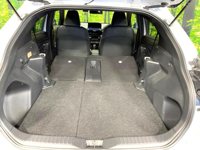 ヤリスクロス ハイブリッドＺ　トヨタセーフティセンス　レーダークルーズ　バックカメラ　ハーフレザーシート　パワーシート　コーナーセンサー　スマートキー　ＬＥＤヘッド　ＥＴＣ２．０　純正１８インチＡＷ　オートハイビーム　禁煙車（10枚目）