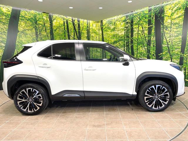 ヤリスクロス ハイブリッドＺ　トヨタセーフティセンス　レーダークルーズ　バックカメラ　ハーフレザーシート　パワーシート　コーナーセンサー　スマートキー　ＬＥＤヘッド　ＥＴＣ２．０　純正１８インチＡＷ　オートハイビーム　禁煙車（31枚目）