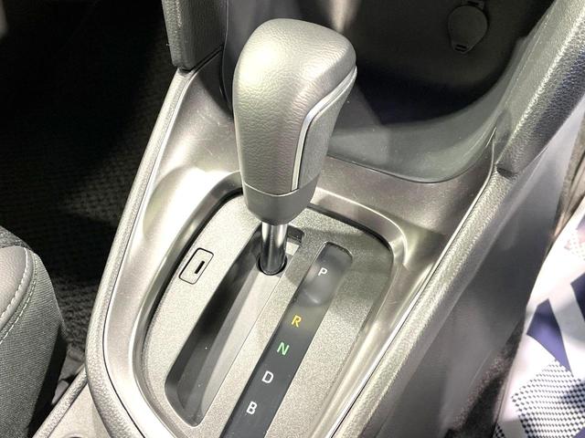 ヤリスクロス ハイブリッドＺ　トヨタセーフティセンス　レーダークルーズ　バックカメラ　ハーフレザーシート　パワーシート　コーナーセンサー　スマートキー　ＬＥＤヘッド　ＥＴＣ２．０　純正１８インチＡＷ　オートハイビーム　禁煙車（54枚目）