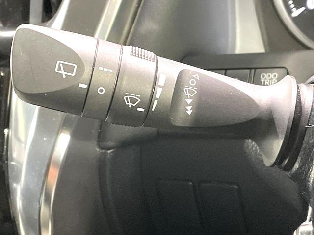 ヴェルファイア ２．５Ｚ　両側電動ドア　純正ＳＤナビ　バックカメラ　禁煙車　コーナーセンサー　スマートキー　ＬＥＤヘッド　ビルトインＥＴＣ　純正１８インチアルミ　オートライト　デュアルエアコン　Ｂｌｕｅｔｏｏｔｈ　ＣＤ（32枚目）