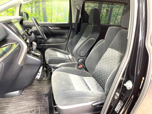 ヴェルファイア ２．５Ｚ　両側電動ドア　純正ＳＤナビ　バックカメラ　禁煙車　コーナーセンサー　スマートキー　ＬＥＤヘッド　ビルトインＥＴＣ　純正１８インチアルミ　オートライト　デュアルエアコン　Ｂｌｕｅｔｏｏｔｈ　ＣＤ（38枚目）