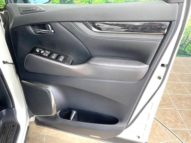 アルファード 2.5S Cパッケージ サンルーフ TRDフルエアロ 両側電動スライドドア 純正SDナビ 後席モニター バックカメラ トヨタセーフティセンス レーダークルーズ 禁煙車 電動リアゲート レザーシート 前席シートエアコン(48枚目)