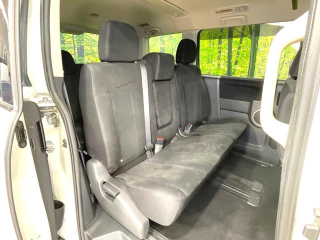 デリカD:5 D パワーパッケージ 4WD ディーゼル(軽油) 両側電動ドア 8インチSDナビ 後席モニター バックカメラ 禁煙車 スマートキー HIDヘッド クルコン 純正18インチアルミ オートエアコン Bluetooth(9枚目)