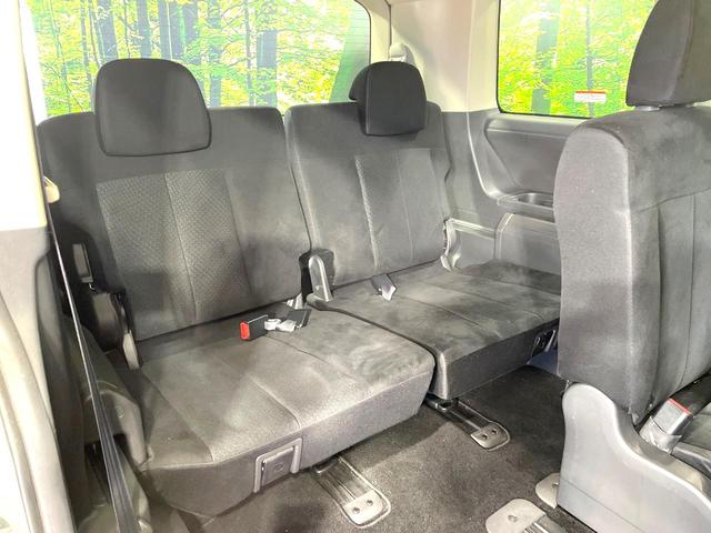 デリカD:5 D パワーパッケージ 4WD ディーゼル(軽油) 両側電動ドア 8インチSDナビ 後席モニター バックカメラ 禁煙車 スマートキー HIDヘッド クルコン 純正18インチアルミ オートエアコン Bluetooth(10枚目)