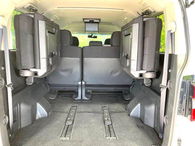 デリカD:5 D パワーパッケージ 4WD ディーゼル(軽油) 両側電動ドア 8インチSDナビ 後席モニター バックカメラ 禁煙車 スマートキー HIDヘッド クルコン 純正18インチアルミ オートエアコン Bluetooth(11枚目)