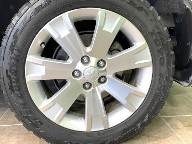 デリカD:5 D パワーパッケージ 4WD ディーゼル(軽油) 両側電動ドア 8インチSDナビ 後席モニター バックカメラ 禁煙車 スマートキー HIDヘッド クルコン 純正18インチアルミ オートエアコン Bluetooth(25枚目)