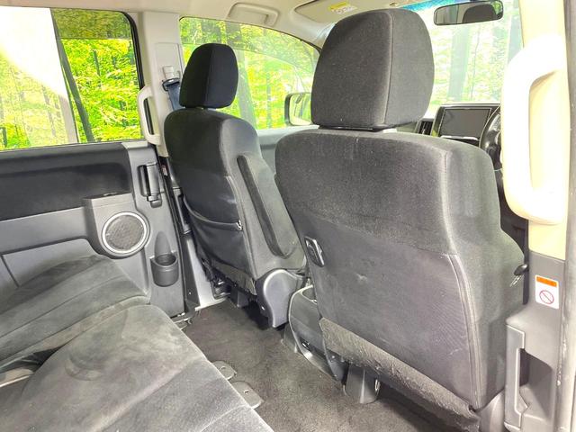 デリカD:5 D パワーパッケージ 4WD ディーゼル(軽油) 両側電動ドア 8インチSDナビ 後席モニター バックカメラ 禁煙車 スマートキー HIDヘッド クルコン 純正18インチアルミ オートエアコン Bluetooth(50枚目)