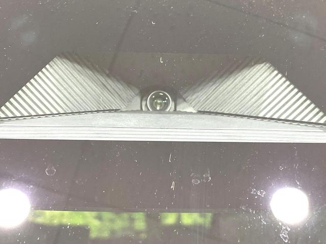 N-BOXカスタム ベースグレード 届出済未使用車 両側電動スライド バックカメラ 衝突被害軽減システム コーナーセンサー スマートキー LEDヘッド 純正14AW オートハイビーム 車線逸脱警報 オートライト オートエアコン(3枚目)