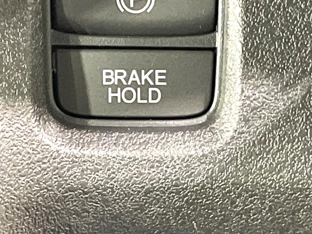 N-BOXカスタム ベースグレード 届出済未使用車 両側電動スライド バックカメラ 衝突被害軽減システム コーナーセンサー スマートキー LEDヘッド 純正14AW オートハイビーム 車線逸脱警報 オートライト オートエアコン(7枚目)