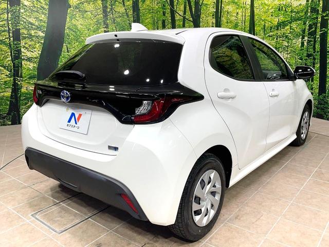 ヤリス ハイブリッドＸ　バックカメラ　８型ディスプレイオーディオ　１００Ｖ電源　トヨタセーフティセンス　レーダークルーズ　禁煙車　ＥＴＣ　オートハイビーム　車線逸脱警報　オートライト　オートエアコン　Ｂｌｕｅｔｏｏｔｈ（17枚目）