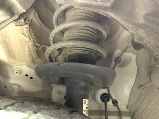 ヤリス ハイブリッドＸ　バックカメラ　８型ディスプレイオーディオ　１００Ｖ電源　トヨタセーフティセンス　レーダークルーズ　禁煙車　ＥＴＣ　オートハイビーム　車線逸脱警報　オートライト　オートエアコン　Ｂｌｕｅｔｏｏｔｈ（20枚目）