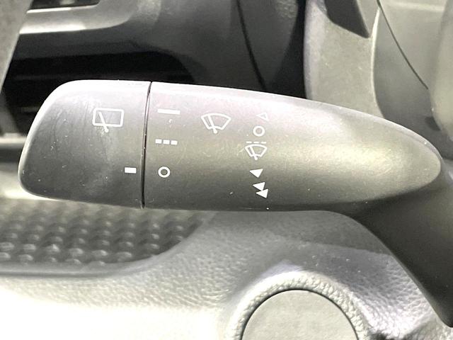 ヤリス ハイブリッドＸ　バックカメラ　８型ディスプレイオーディオ　１００Ｖ電源　トヨタセーフティセンス　レーダークルーズ　禁煙車　ＥＴＣ　オートハイビーム　車線逸脱警報　オートライト　オートエアコン　Ｂｌｕｅｔｏｏｔｈ（55枚目）