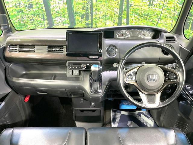 N-BOXカスタム G・Lターボホンダセンシング ターボ 両側電動スライドドア 純正8型ナビ 後席モニター バックカメラ ホンダセンシング アダプティブクルーズ ハーフレザーシート コーナーセンサー スマートキー LEDヘッド パドルシフト(2枚目)