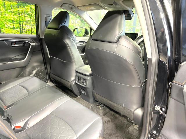 RAV4 アドベンチャー 4WD バックカメラ トヨタセーフティセンス レーダークルーズ 禁煙車 レザー調シート パワーシート コーナーセンサー スマートキー LEDヘッド ルーフレール ビルトインETC 純正19インチアルミ(36枚目)