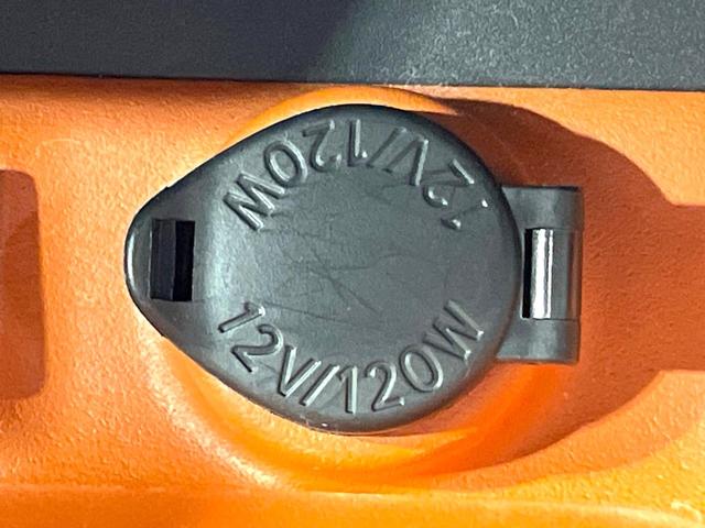 RAV4 アドベンチャー 4WD バックカメラ トヨタセーフティセンス レーダークルーズ 禁煙車 レザー調シート パワーシート コーナーセンサー スマートキー LEDヘッド ルーフレール ビルトインETC 純正19インチアルミ(55枚目)