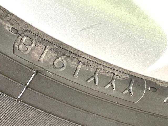 デミオ １３Ｓ　純正ナビ　衝突軽減　Ｂｌｕｅｔｏｏｔｈ　ＥＴＣ　ＬＥＤヘッドライト　オートライト　スマートキー　横滑り防止装置　アイドリングストップ　電動格納ミラー　パワーウィンドウ　ステアリングスイッチ（56枚目）