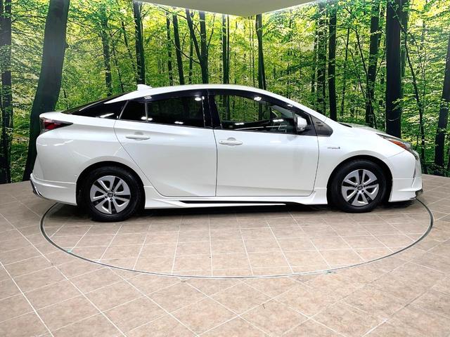 プリウス Ｓセーフティプラス　モデリスタフルエアロ　純正ＳＤナビ　バックカメラ　衝突被害軽減システム　レーダークルーズ　禁煙車　コーナーセンサー　スマートキー　ＬＥＤヘッド　ＥＴＣ　純正１５インチアルミ　オートハイビーム（32枚目）