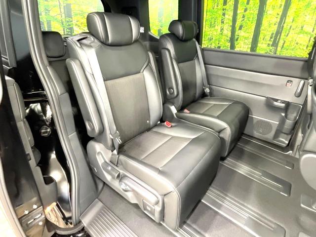 ステップワゴン スパーダ　登録済未使用車　純正１１．４型コネクトナビ　両側電動スライドドア　バックカメラ　衝突被害軽減システム　コーナーセンサー　シートヒーター　スマートキー　ＬＥＤヘッド　純正１６インチアルミ（9枚目）