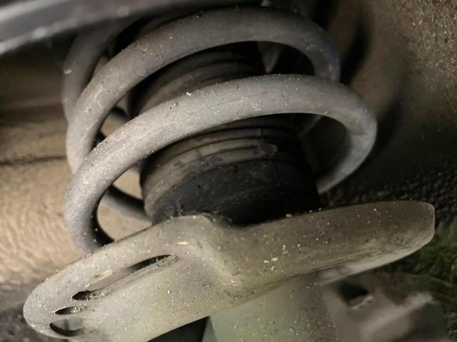 スイフト ＲＳ　禁煙車　スマートキー　ＨＩＤヘッド　ＥＴＣ　純正１６インチアルミホイール　オートライト　オートエアコン　ＣＤ（21枚目）