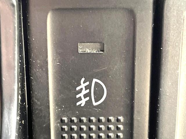 スイフト ＲＳ　禁煙車　スマートキー　ＨＩＤヘッド　ＥＴＣ　純正１６インチアルミホイール　オートライト　オートエアコン　ＣＤ（37枚目）