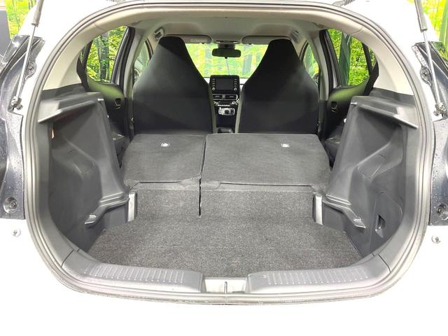 アクア Ｘ　ディスプレイオーディオ　バックカメラ　セーフティーセンス　レーダークルーズ　禁煙車　コーナーセンサー　スマートキー　ＬＥＤヘッド　ビルトインＥＴＣ　オートハイビーム　車線逸脱警報（10枚目）