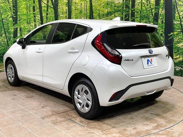 アクア Ｘ　ディスプレイオーディオ　バックカメラ　セーフティーセンス　レーダークルーズ　禁煙車　コーナーセンサー　スマートキー　ＬＥＤヘッド　ビルトインＥＴＣ　オートハイビーム　車線逸脱警報（30枚目）