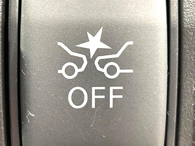 �y�C���e���W�F���g�G�}�[�W�F���V�[�u���[�L�z�t�����g�J�����őO���̎ԗ�����s�҂����m�B�Փ˂������Ȏ��͏Փ˔�Q�y���u���[�L���쓮�A�Փˉ�����T�|�[�g�B�����S�Ƀh���C�u�����y���݂��������܂��B